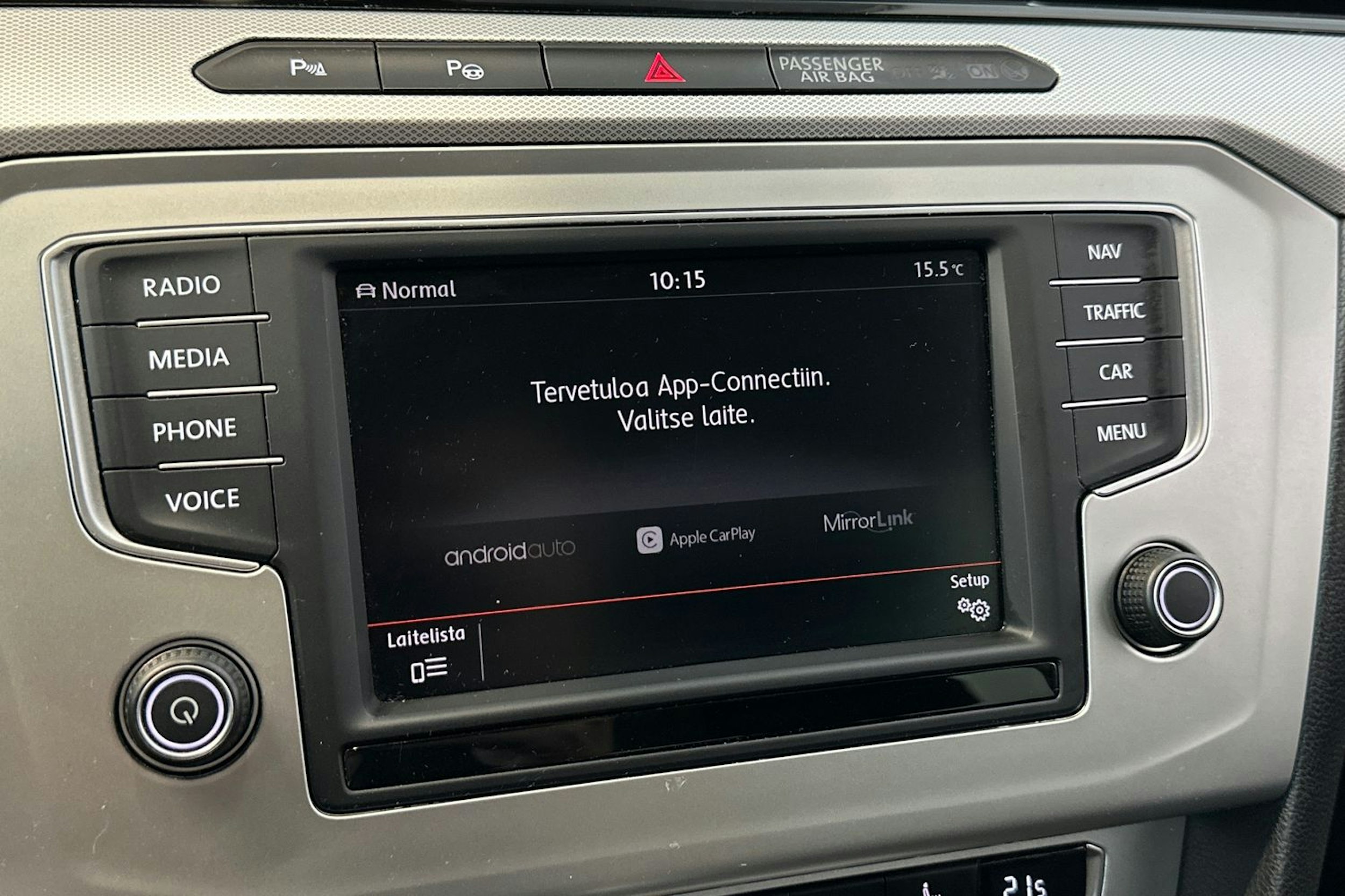 sininen Volkswagen Passat 2016 kuva 27.