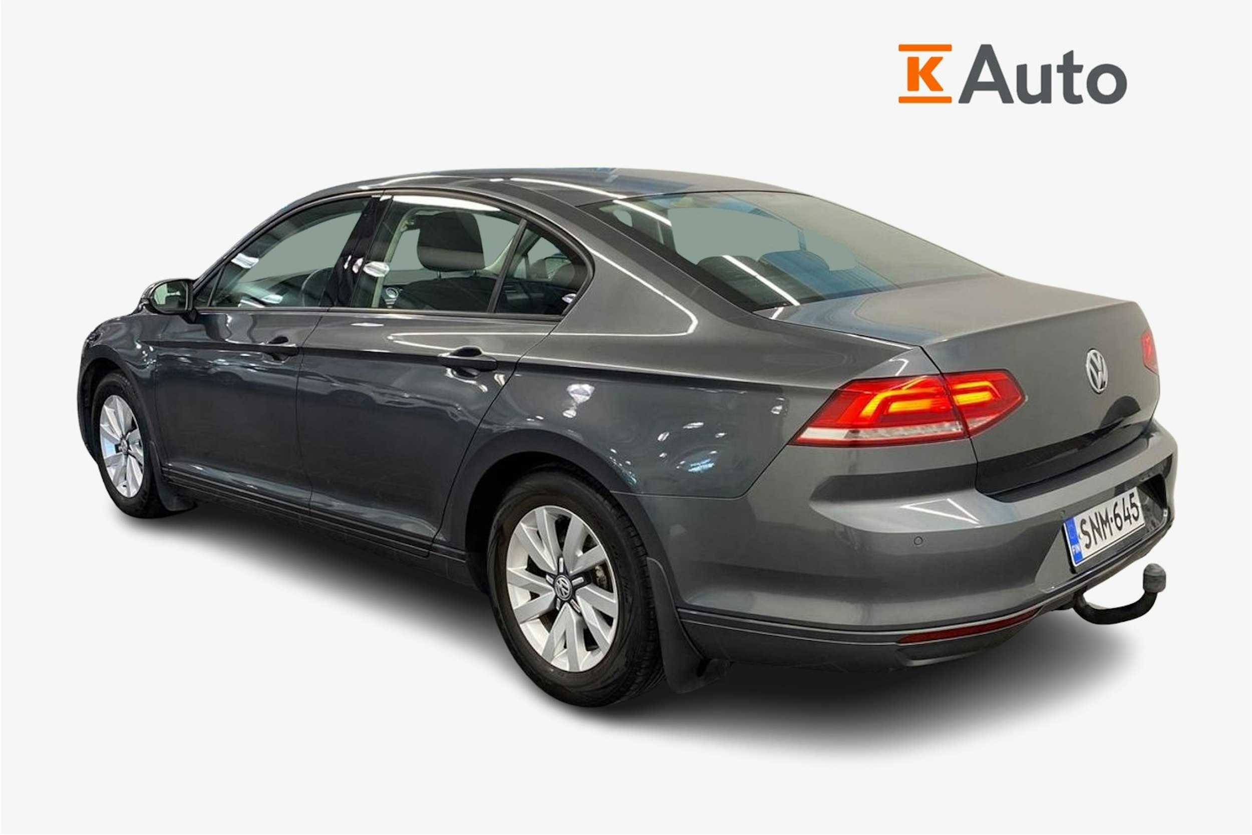 Harmaa Volkswagen Passat 2016 kuva 2.