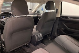 Harmaa Volkswagen Passat 2016 kuva 14.