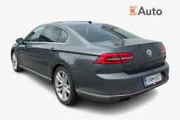 harmaa Volkswagen Passat 2016 kuva 2.