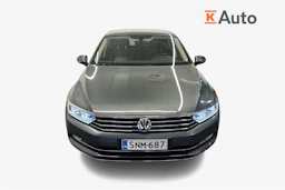 harmaa Volkswagen Passat 2016 kuva 5.