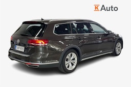 Ruskea (beige) Volkswagen PASSAT 2016 kuva 2.