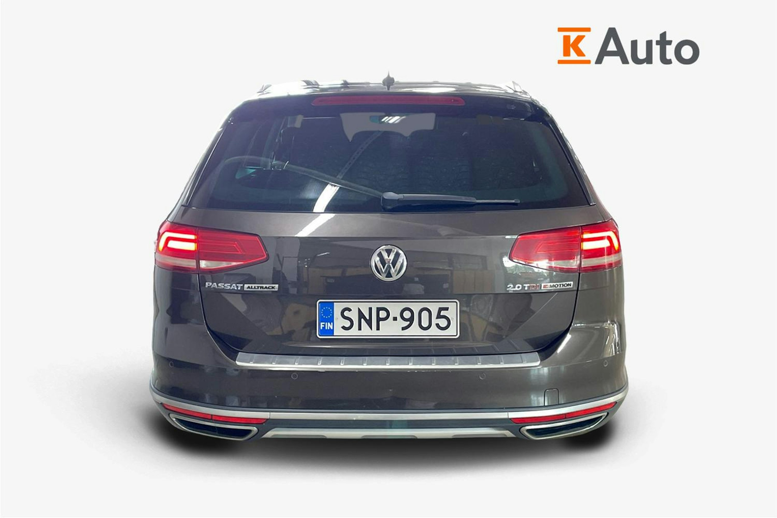 Ruskea (beige) Volkswagen PASSAT 2016 kuva 3.