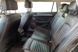 Ruskea (beige) Volkswagen PASSAT 2016 kuva 10.