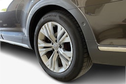 Ruskea (beige) Volkswagen PASSAT 2016 kuva 11.