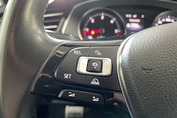 Ruskea (beige) Volkswagen PASSAT 2016 kuva 18.