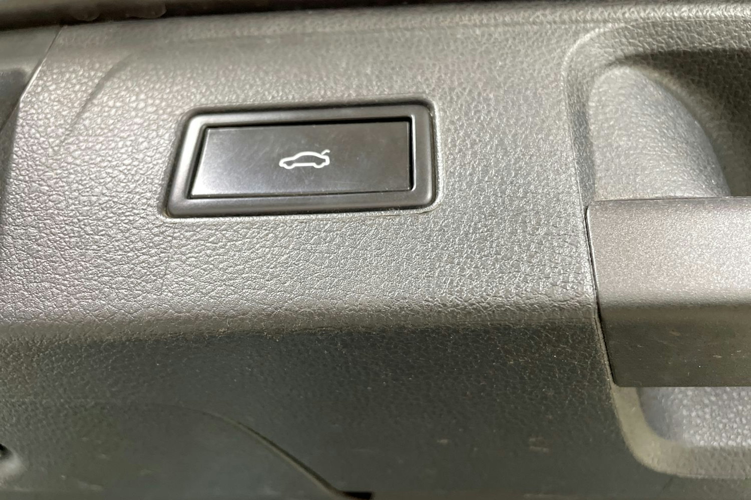 Ruskea (beige) Volkswagen PASSAT 2016 kuva 20.