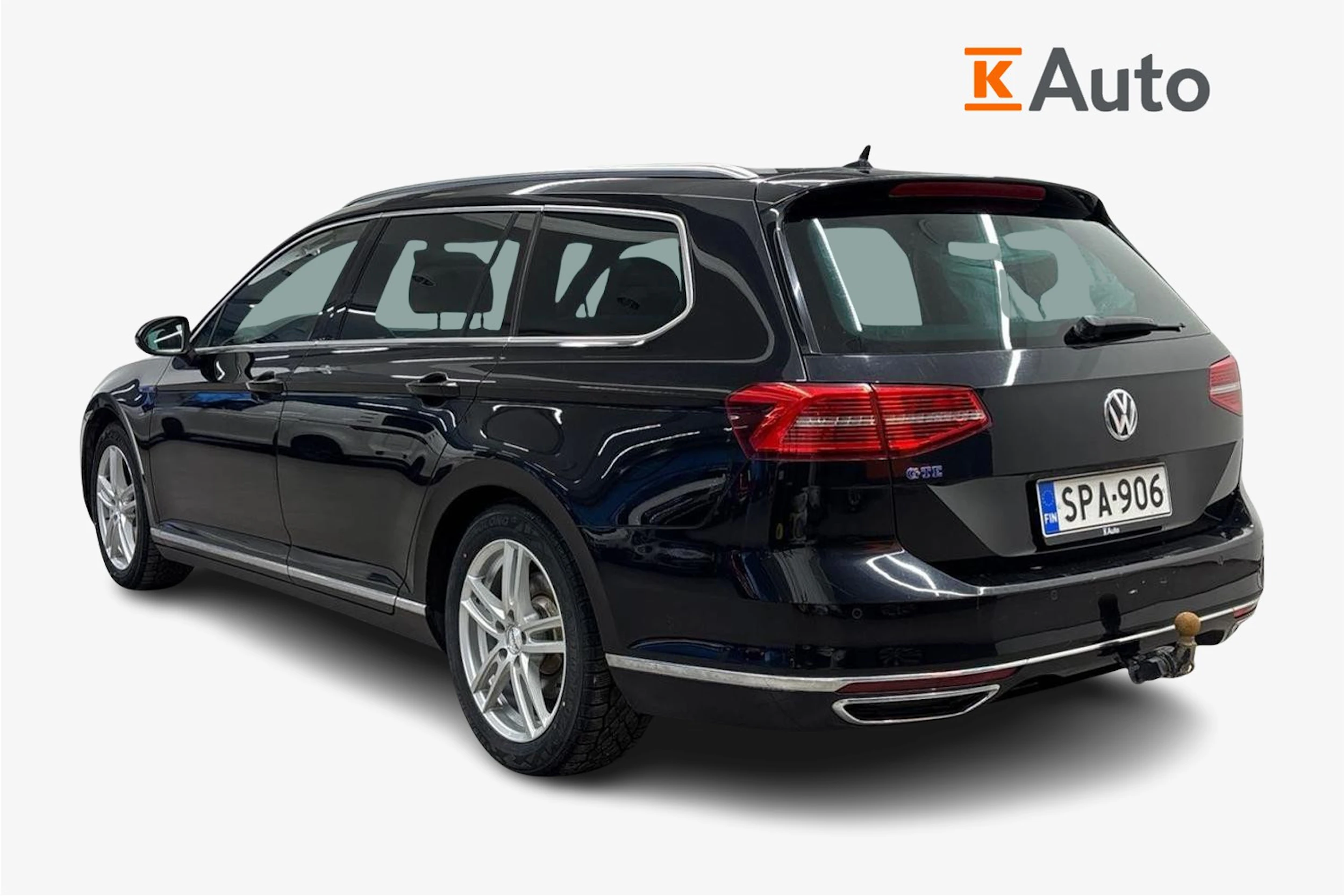 Musta Volkswagen PASSAT 2016 kuva 2.