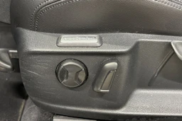 Musta Volkswagen PASSAT 2016 kuva 12.