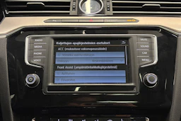 Musta Volkswagen PASSAT 2016 kuva 17.