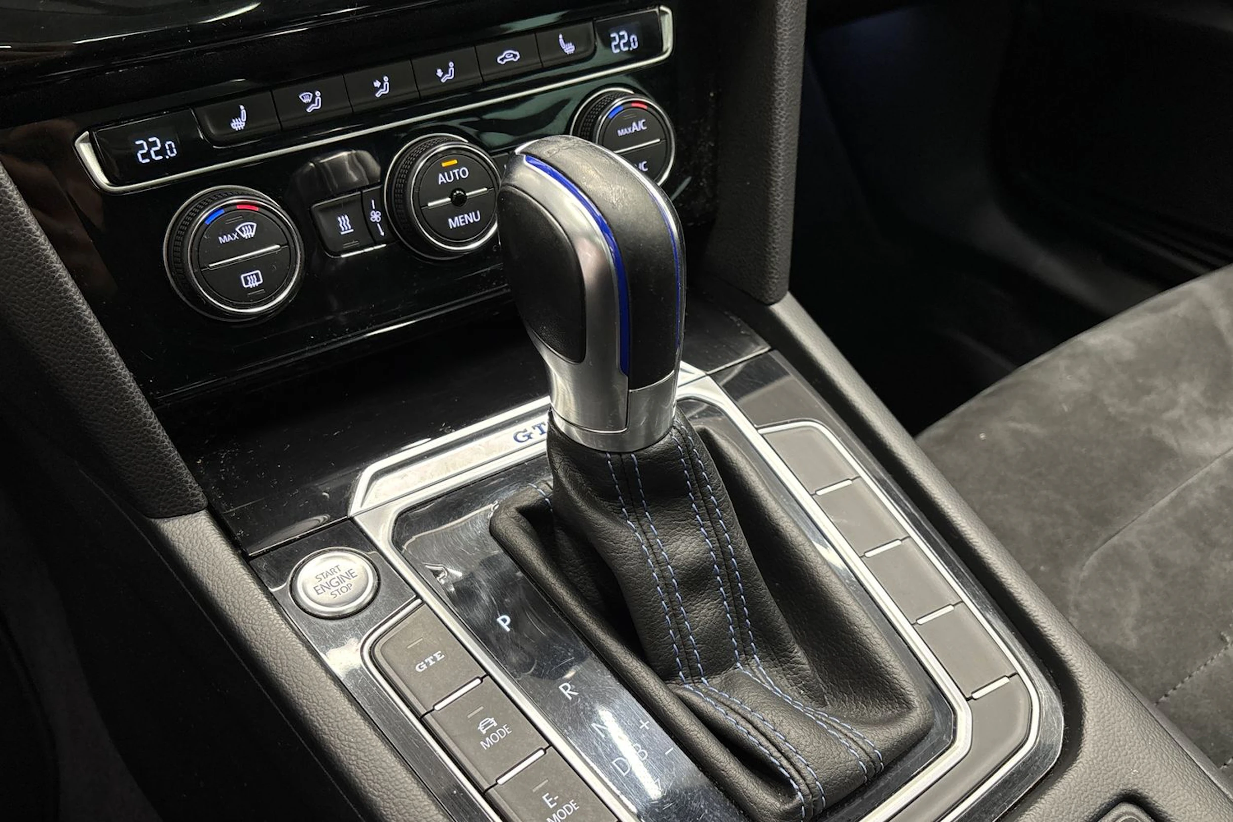 Musta Volkswagen PASSAT 2016 kuva 21.