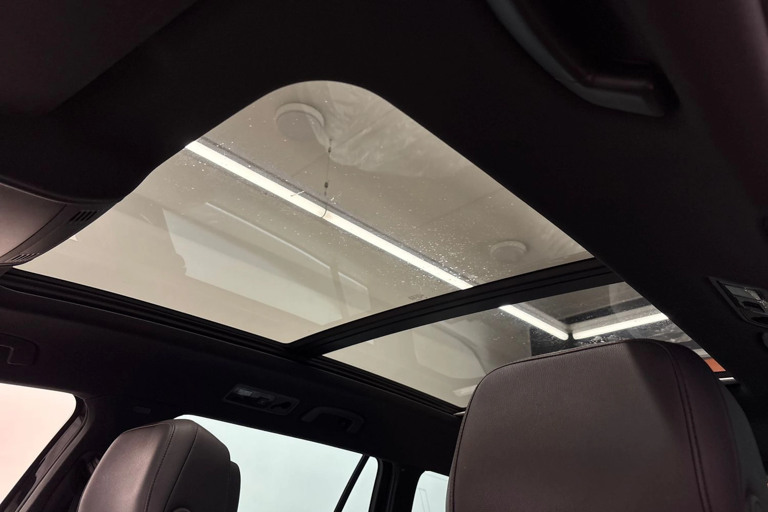 Musta Volkswagen PASSAT 2016 kuva 34.