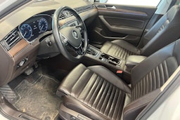valkoinen Volkswagen Passat 2016 kuva 3.