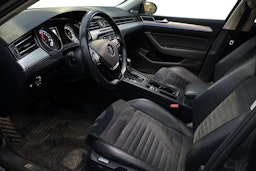 harmaa Volkswagen Passat 2016 kuva 3.