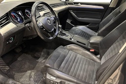 harmaa Volkswagen Passat 2016 kuva 7.