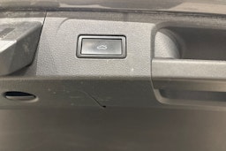 harmaa Volkswagen Passat 2016 kuva 15.