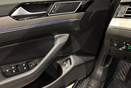 harmaa Volkswagen Passat 2016 kuva 22.