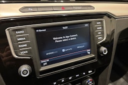 harmaa Volkswagen Passat 2016 kuva 25.