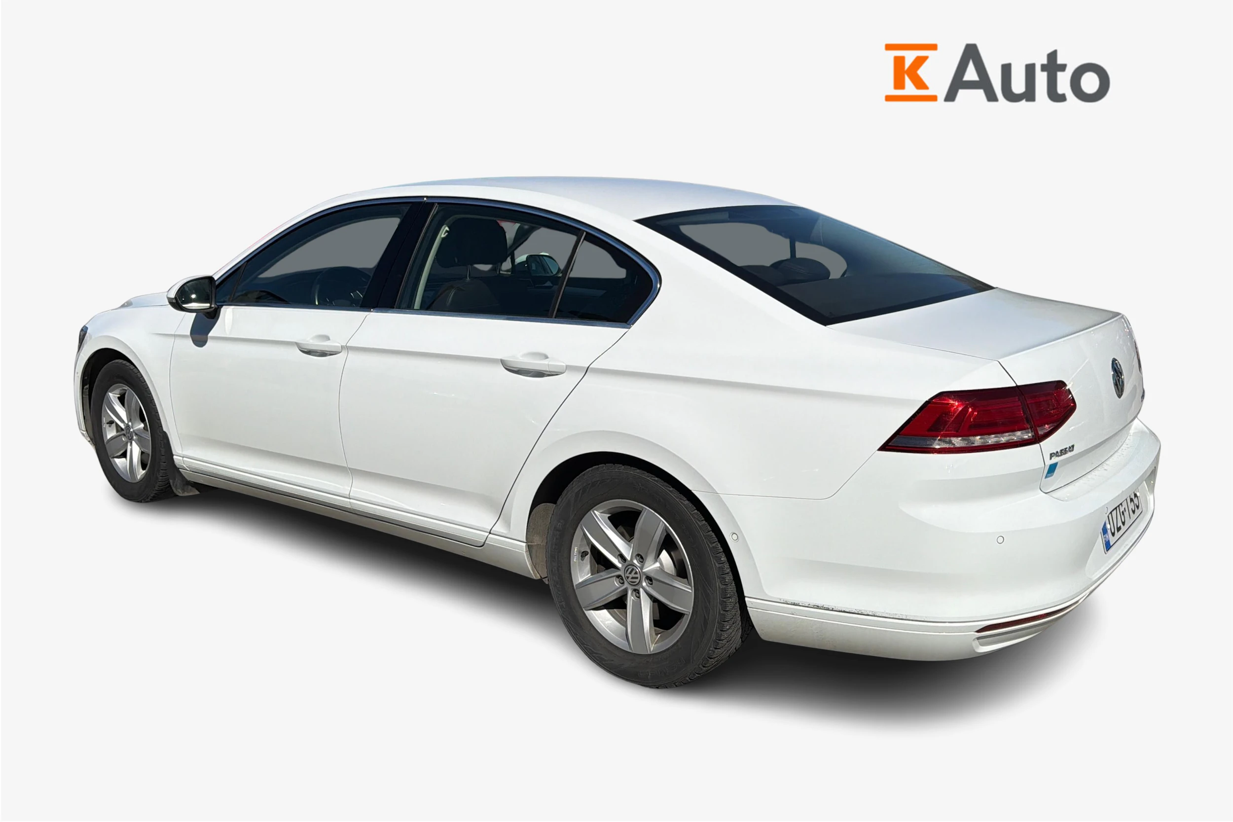 valkoinen Volkswagen Passat 2016 kuva 2.