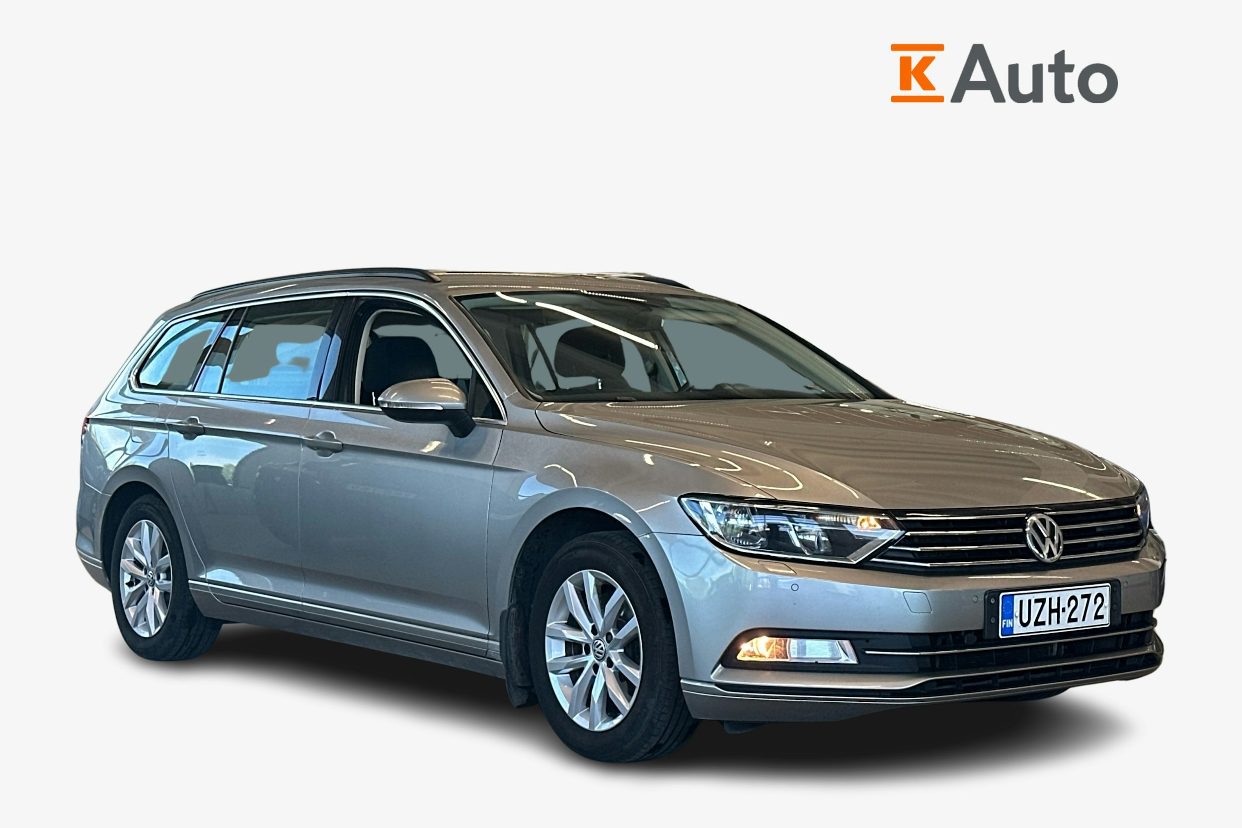 harmaa Volkswagen Passat 2016 kuva 1.