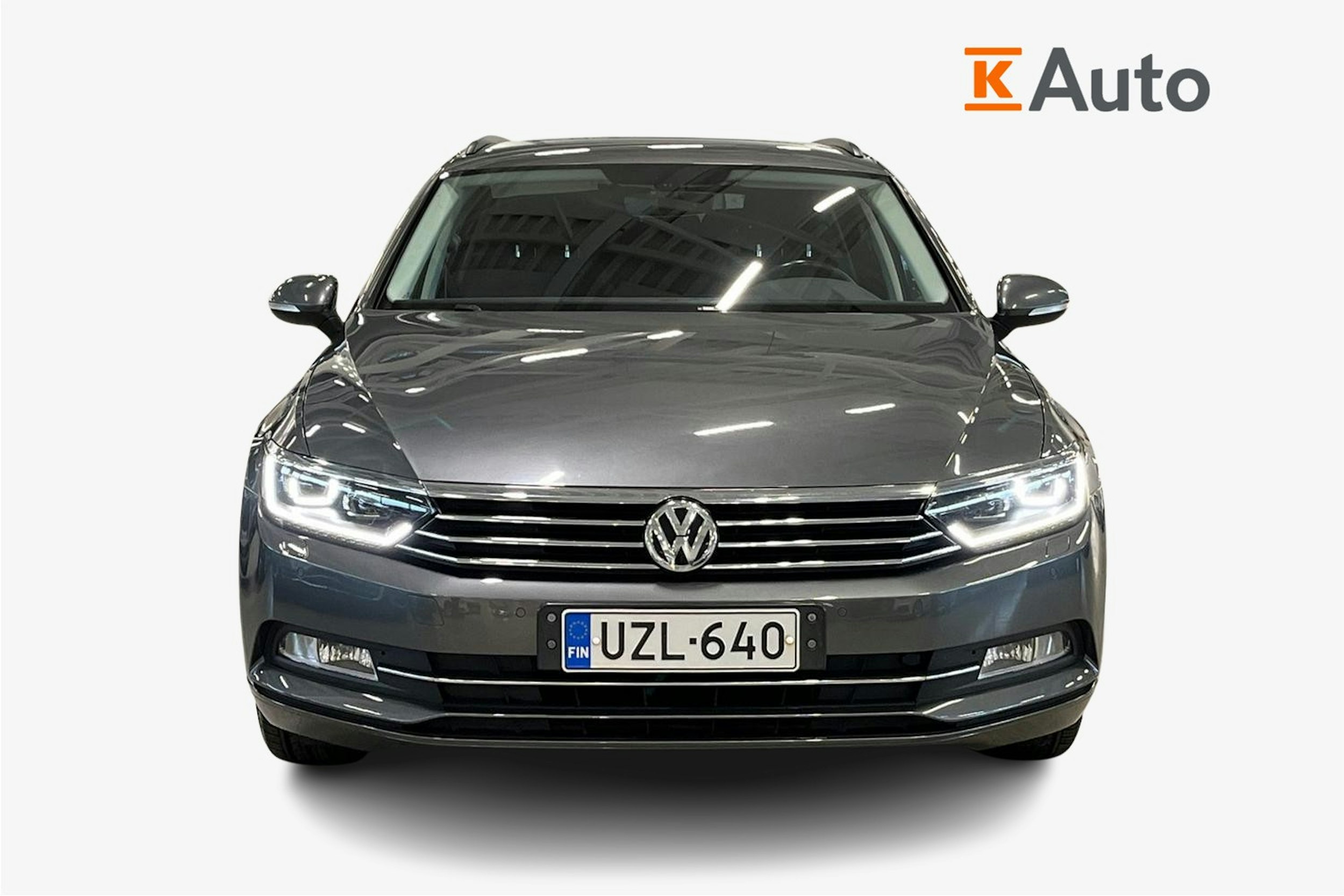 harmaa Volkswagen Passat 2016 kuva 5.