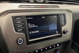 harmaa Volkswagen Passat 2016 kuva 25.