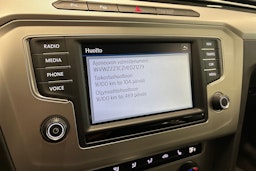 harmaa Volkswagen Passat 2016 kuva 27.