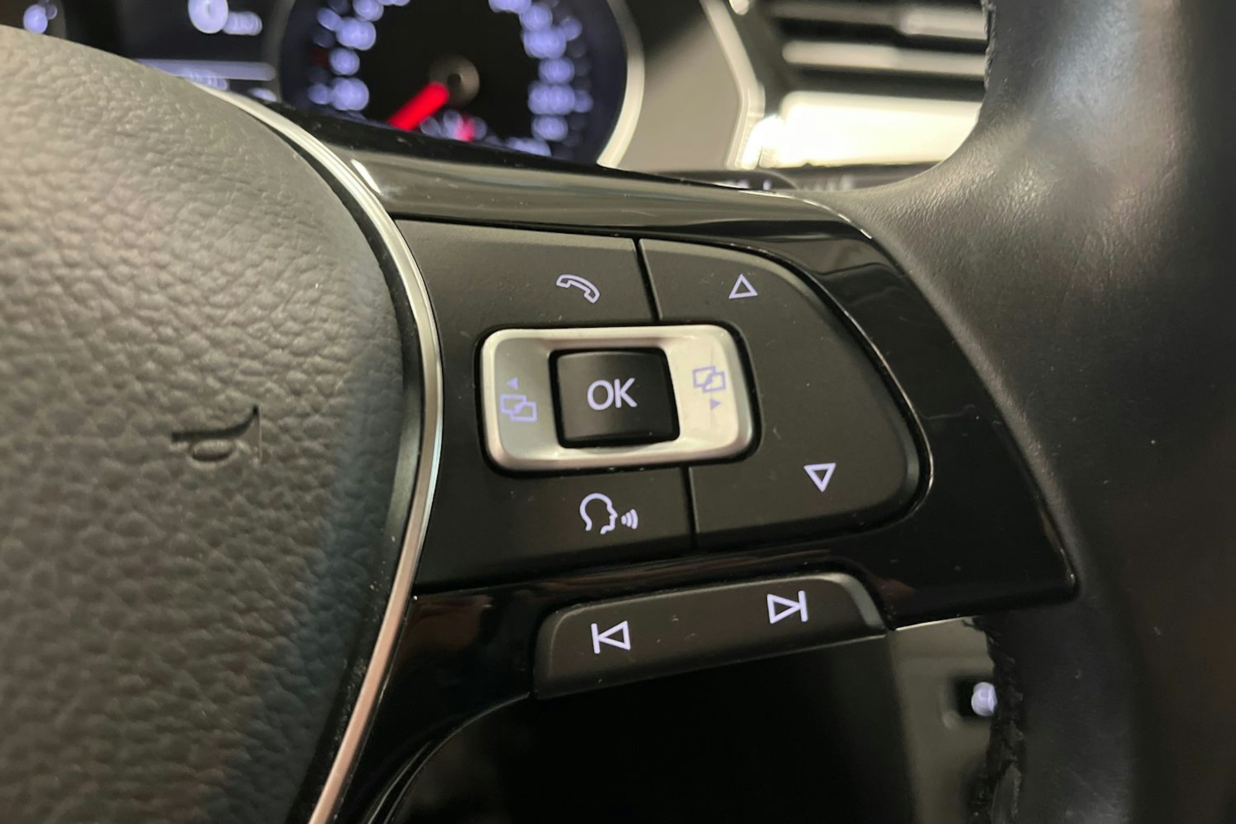 harmaa Volkswagen Passat 2016 kuva 33.