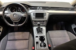 met. harmaa Volkswagen Passat 2016 kuva 7.