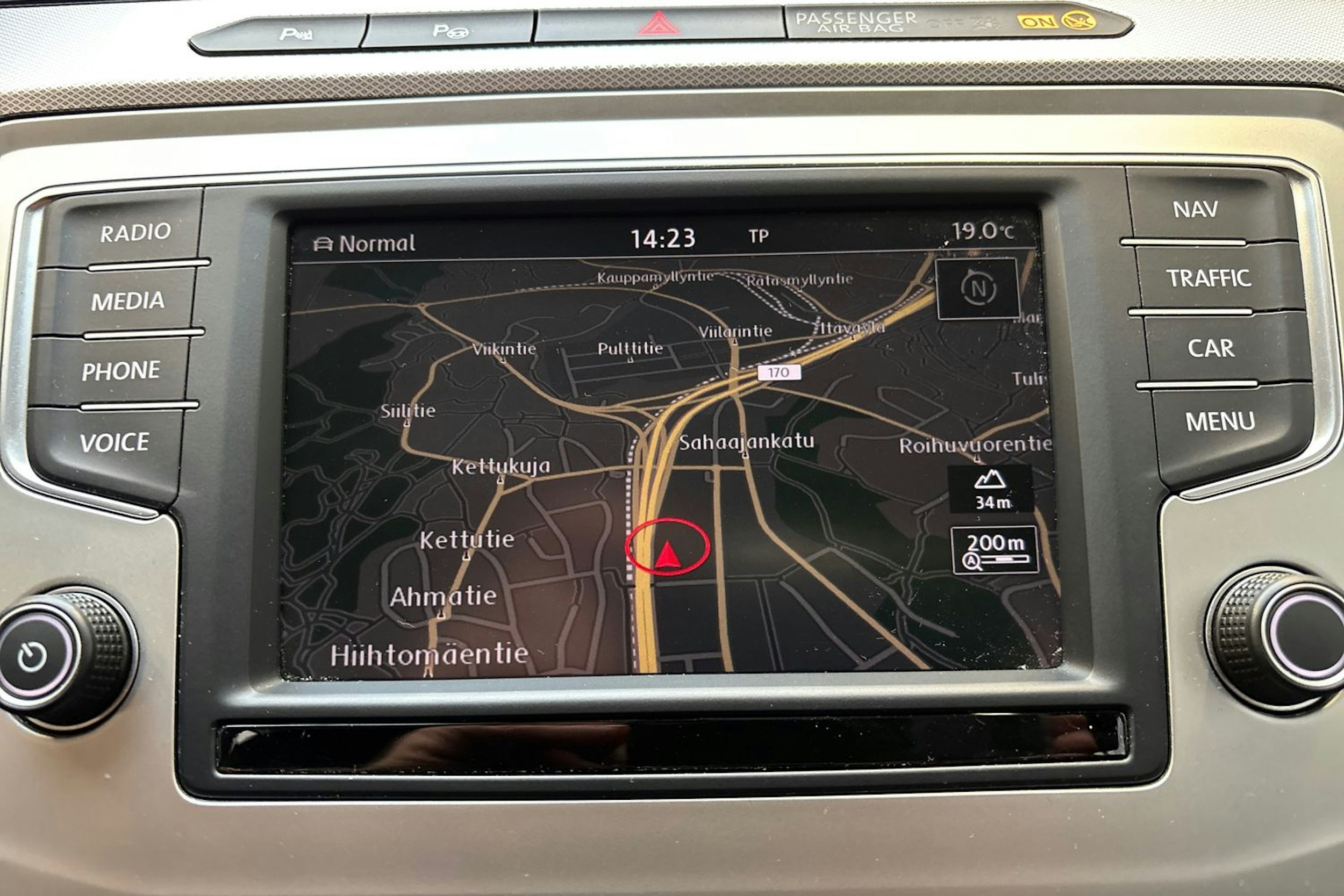 met. harmaa Volkswagen Passat 2016 kuva 17.