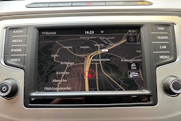 met. harmaa Volkswagen Passat 2016 kuva 17.