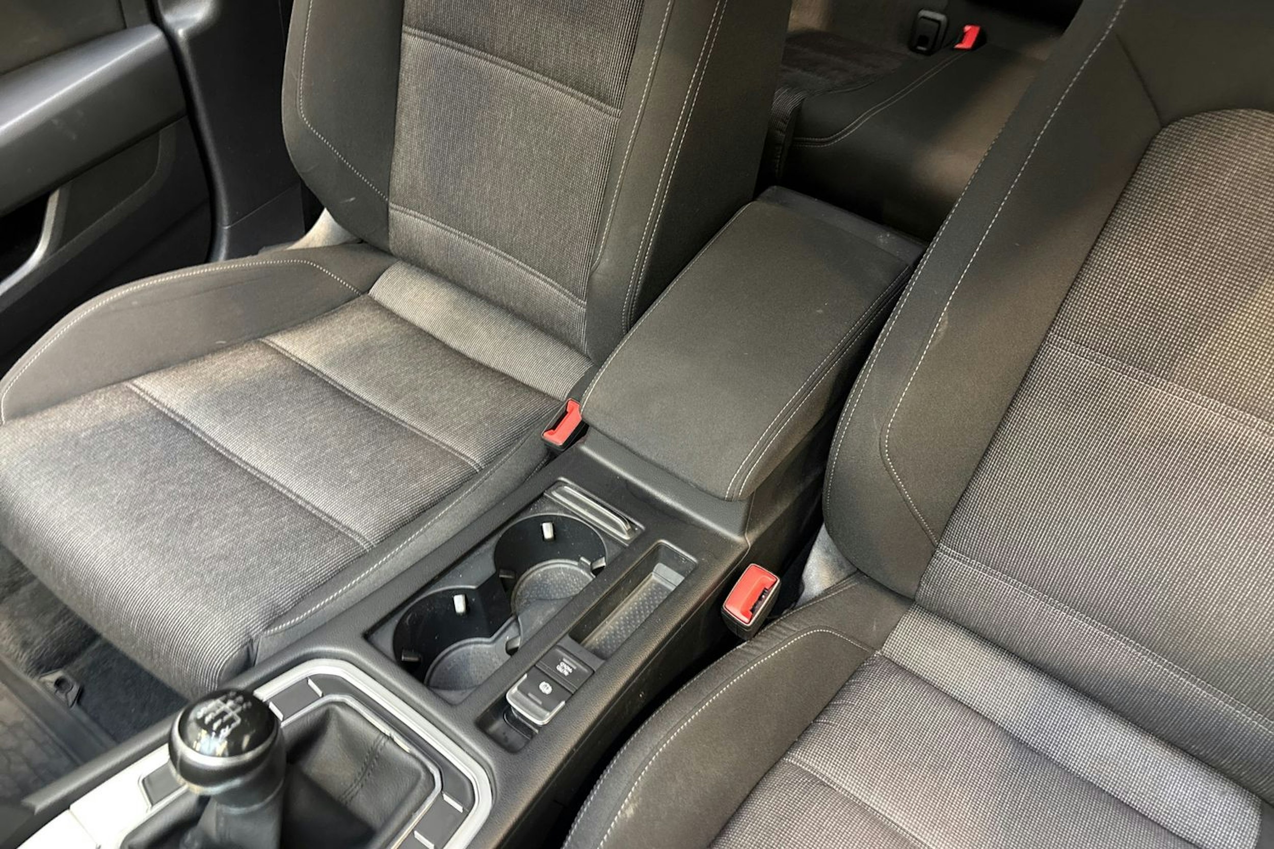 met. harmaa Volkswagen Passat 2016 kuva 19.