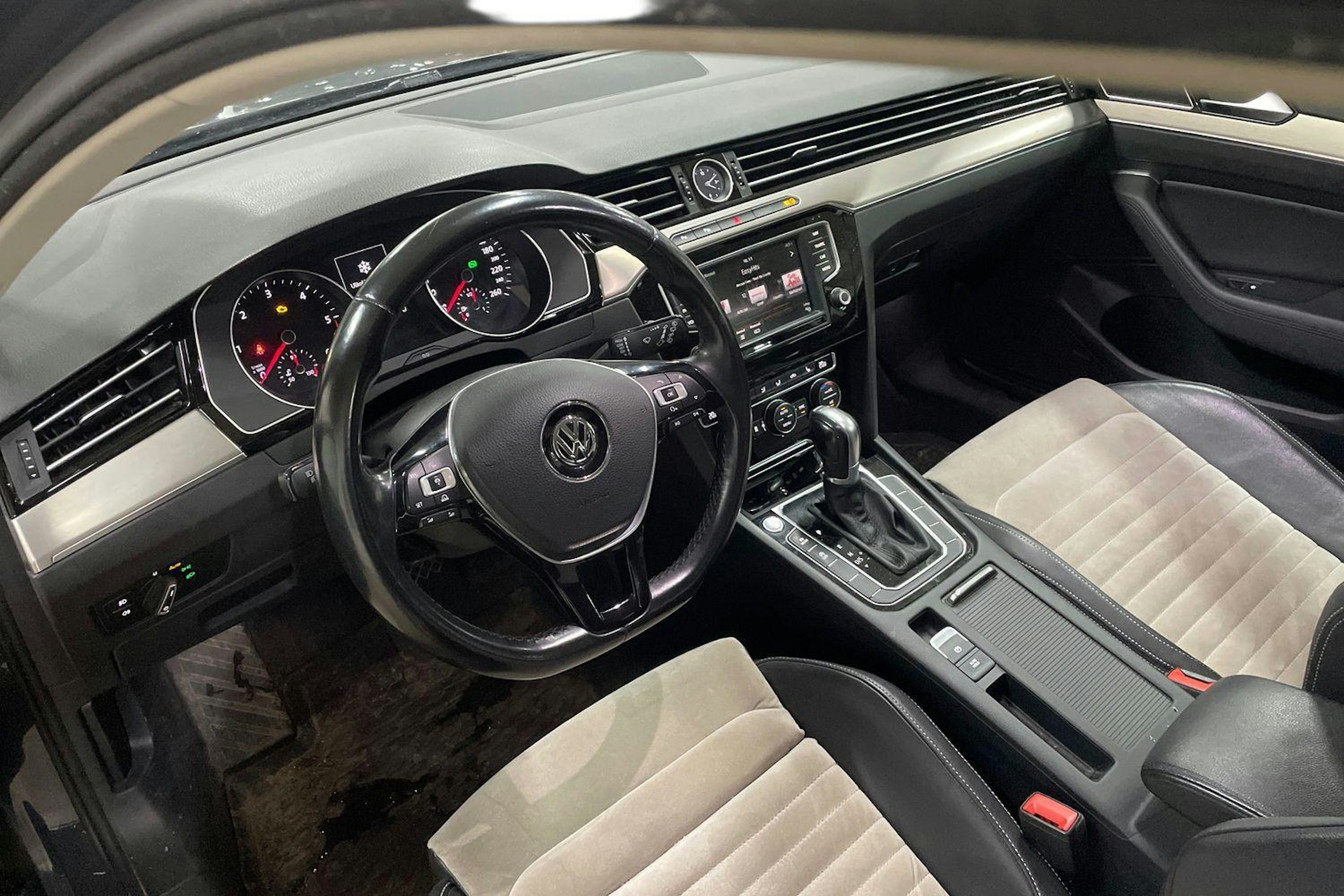 Harmaa Volkswagen PASSAT 2016 kuva 3.