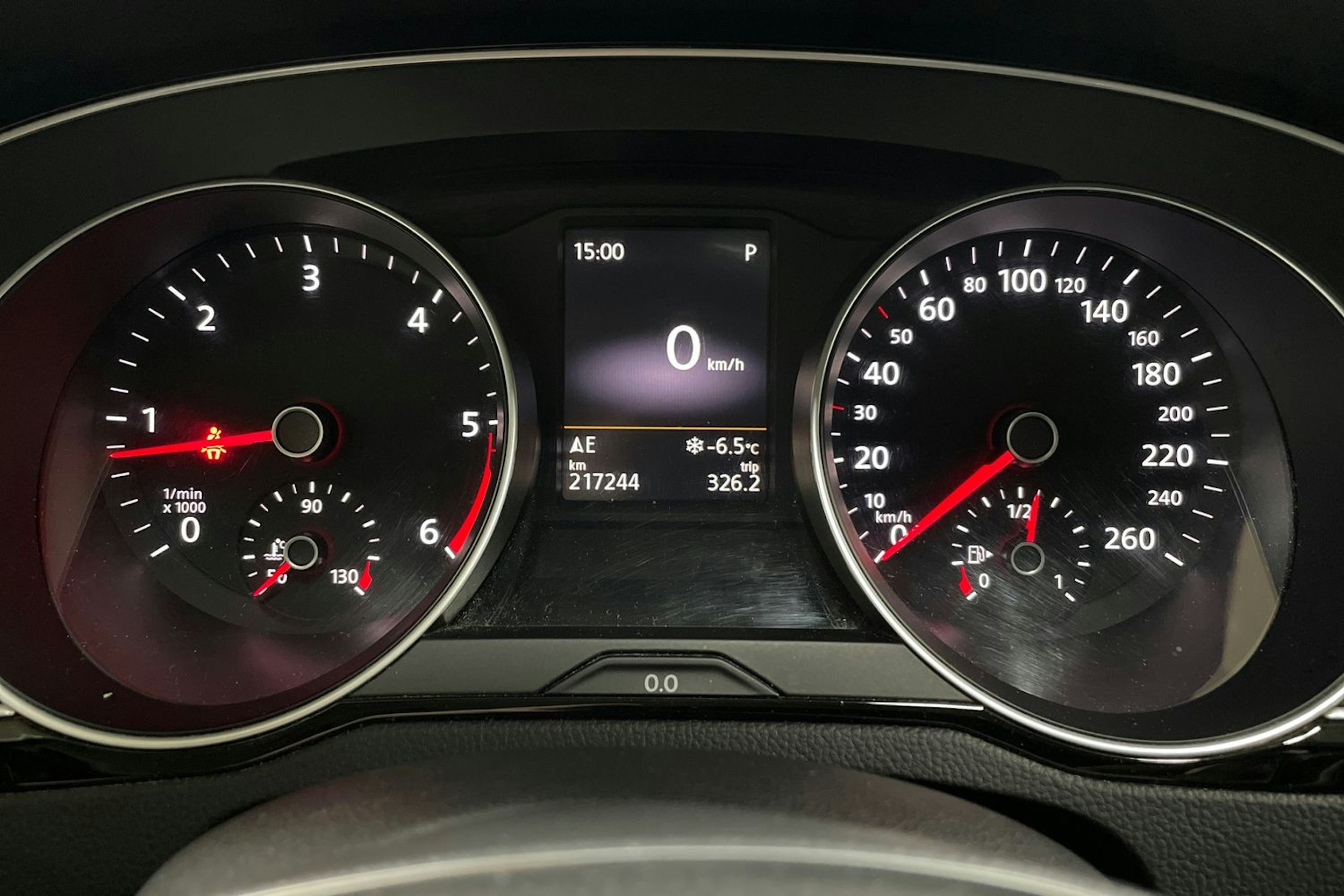 Harmaa Volkswagen PASSAT 2016 kuva 17.