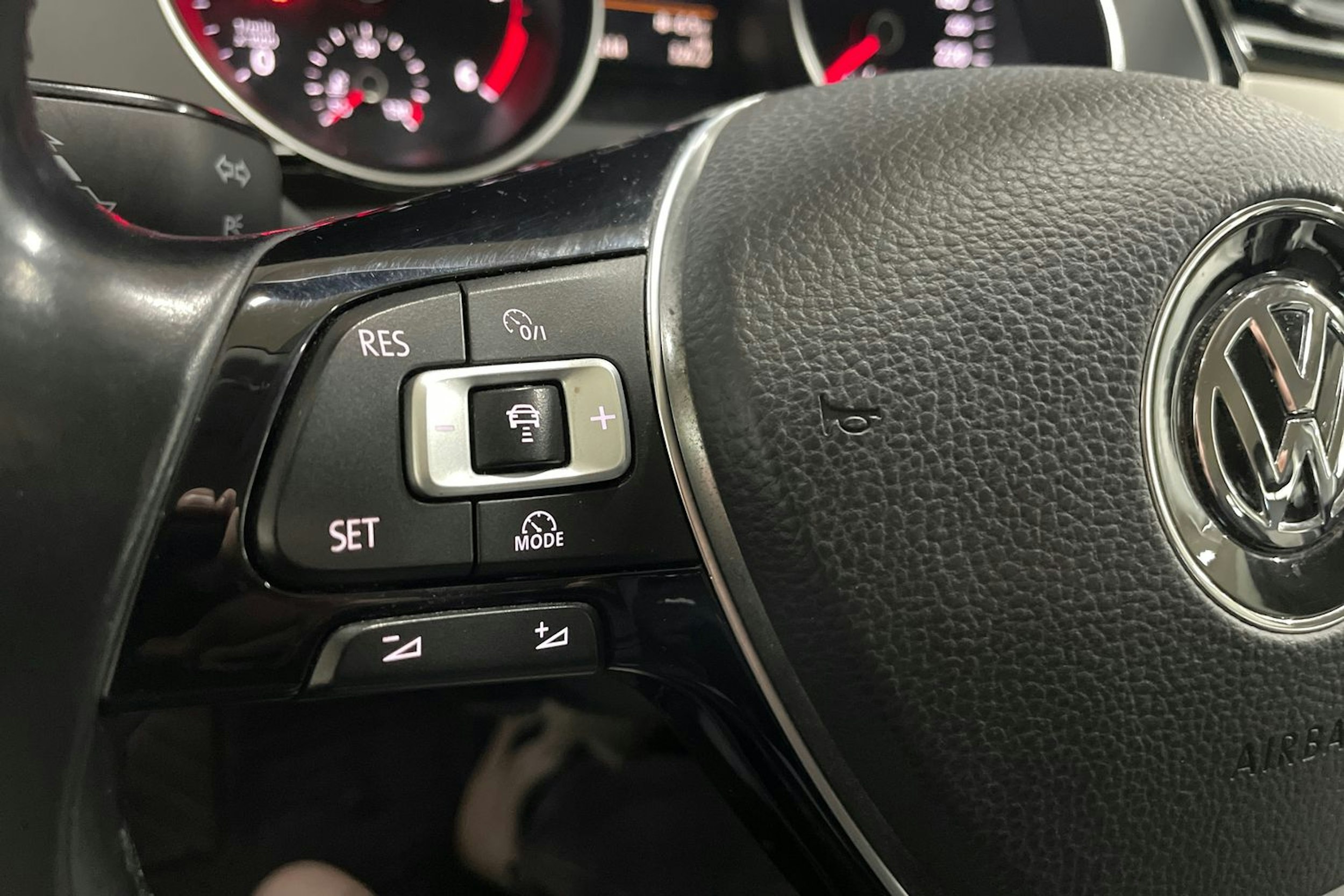 Harmaa Volkswagen PASSAT 2016 kuva 24.