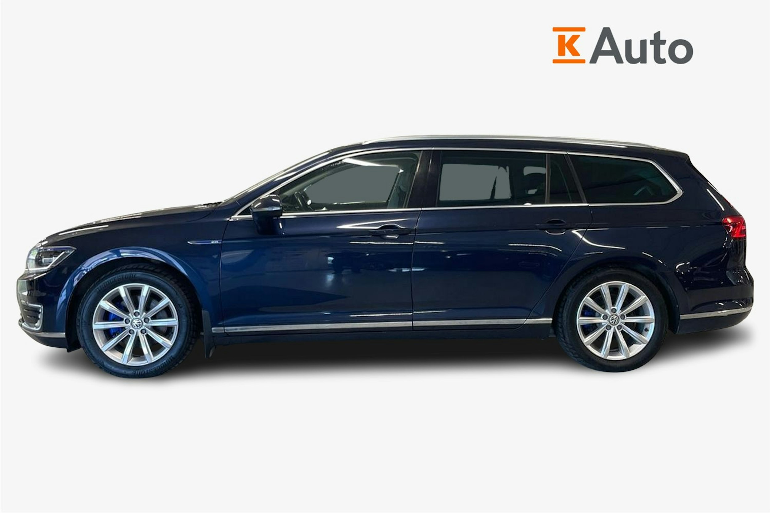 Sininen Volkswagen PASSAT 2016 kuva 6.