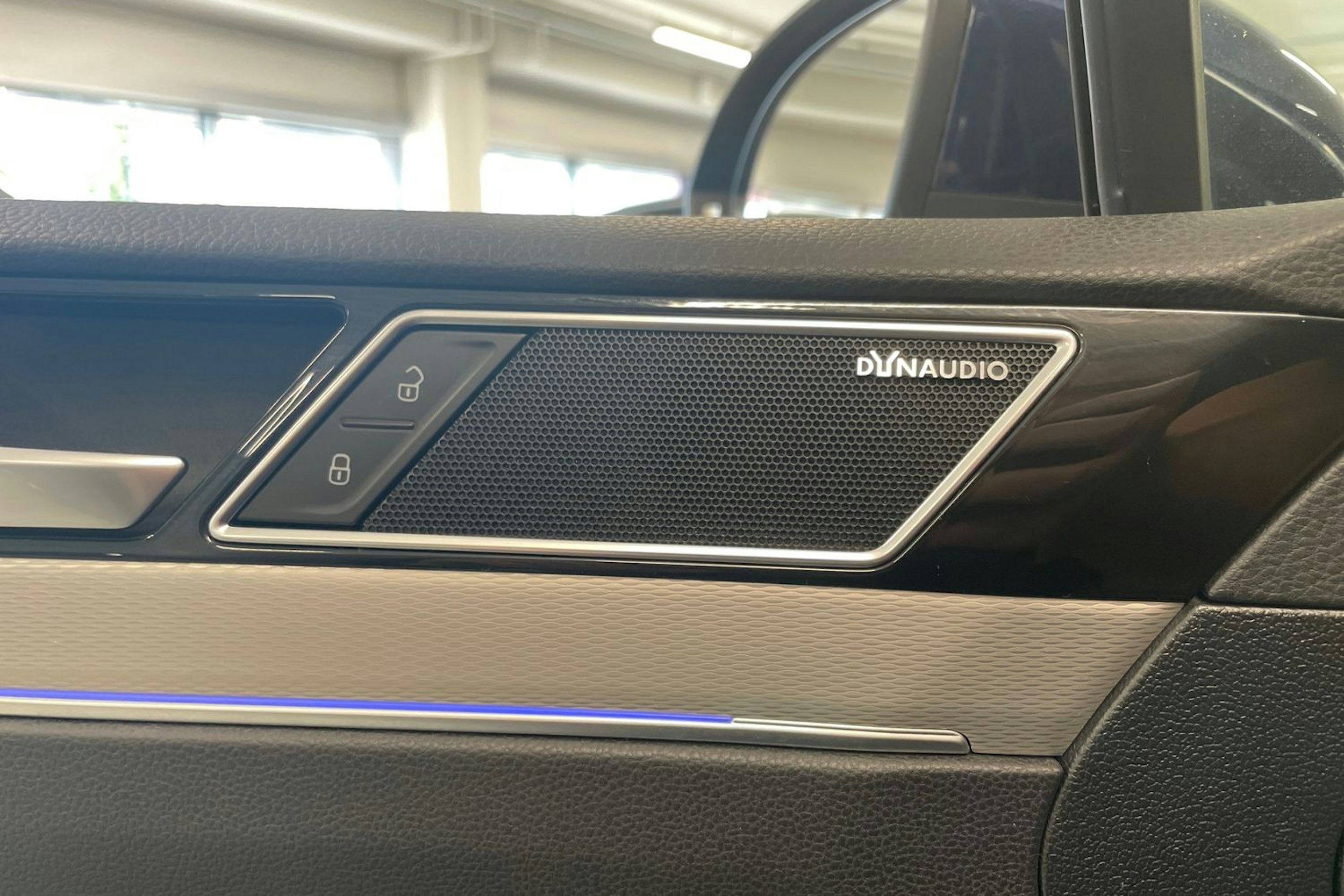 Sininen Volkswagen PASSAT 2016 kuva 16.