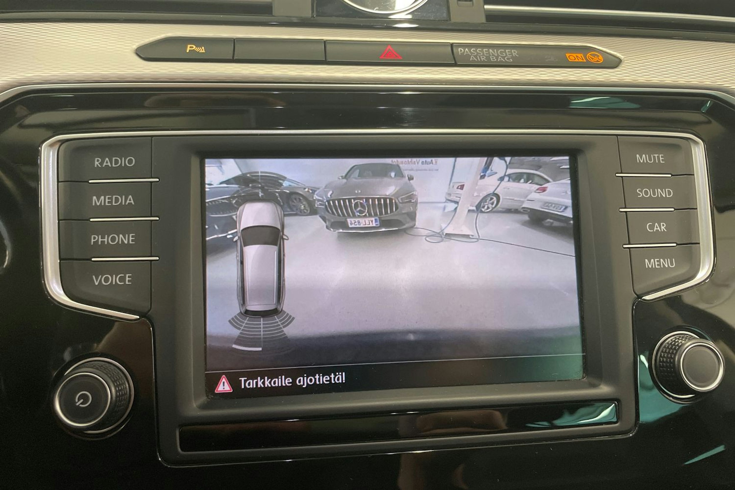 Sininen Volkswagen PASSAT 2016 kuva 17.