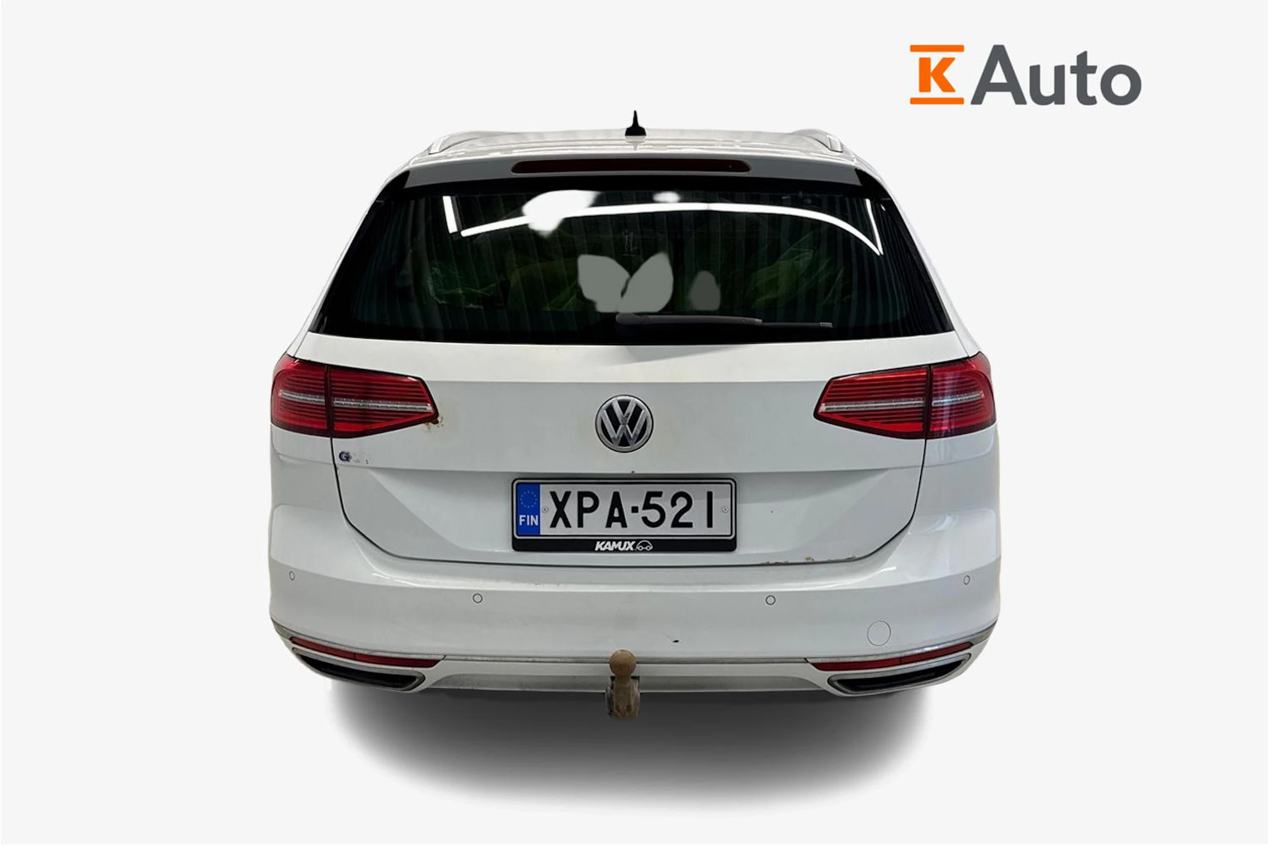 valkoinen Volkswagen Passat 2016 kuva 4.