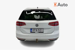 valkoinen Volkswagen Passat 2016 kuva 4.