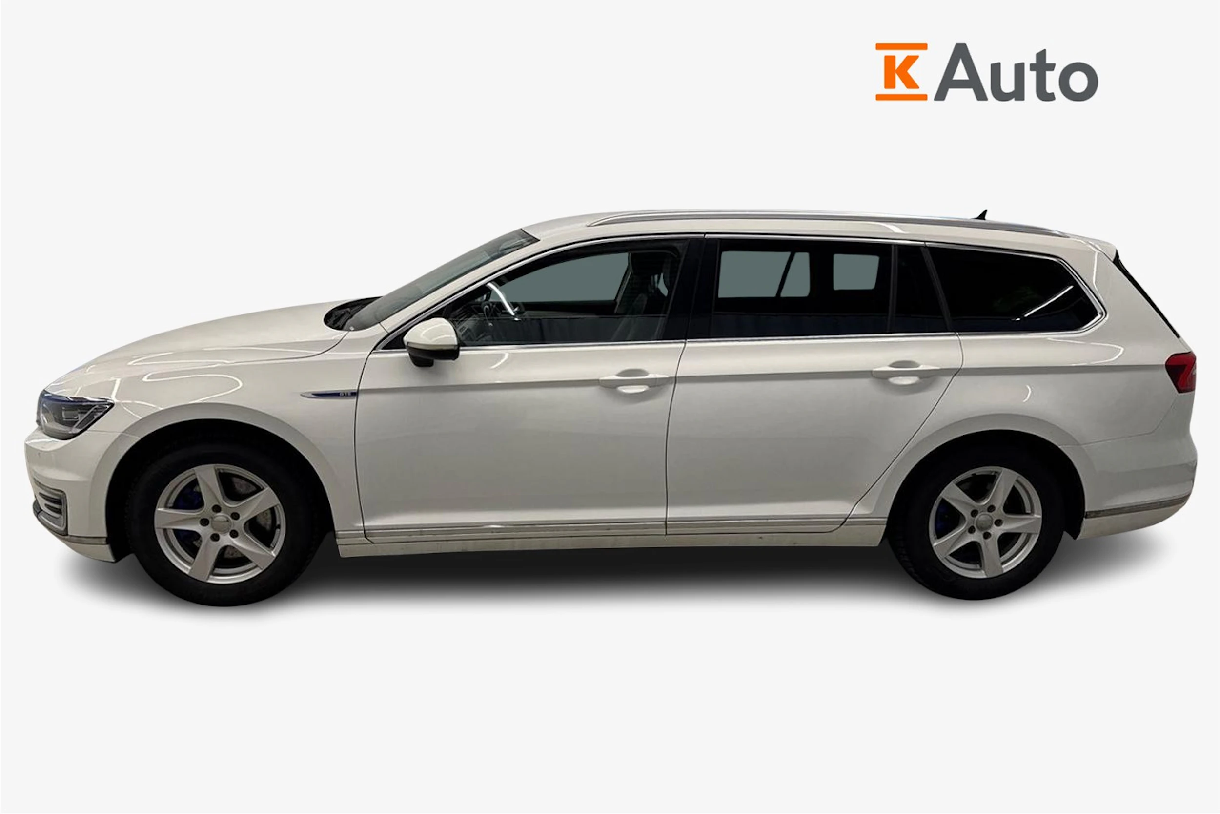 valkoinen Volkswagen Passat 2016 kuva 7.