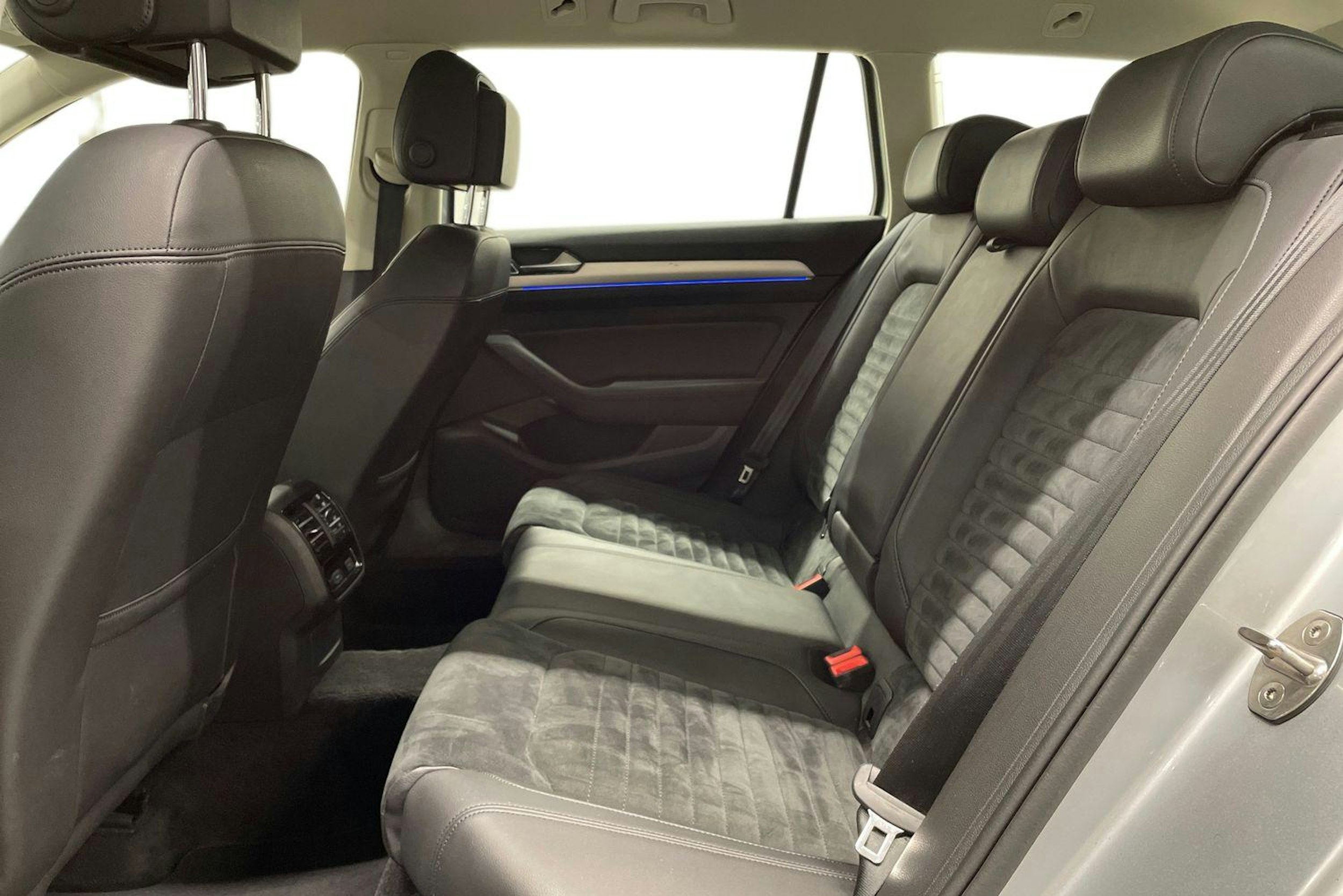 hopea Volkswagen Passat 2016 kuva 10.