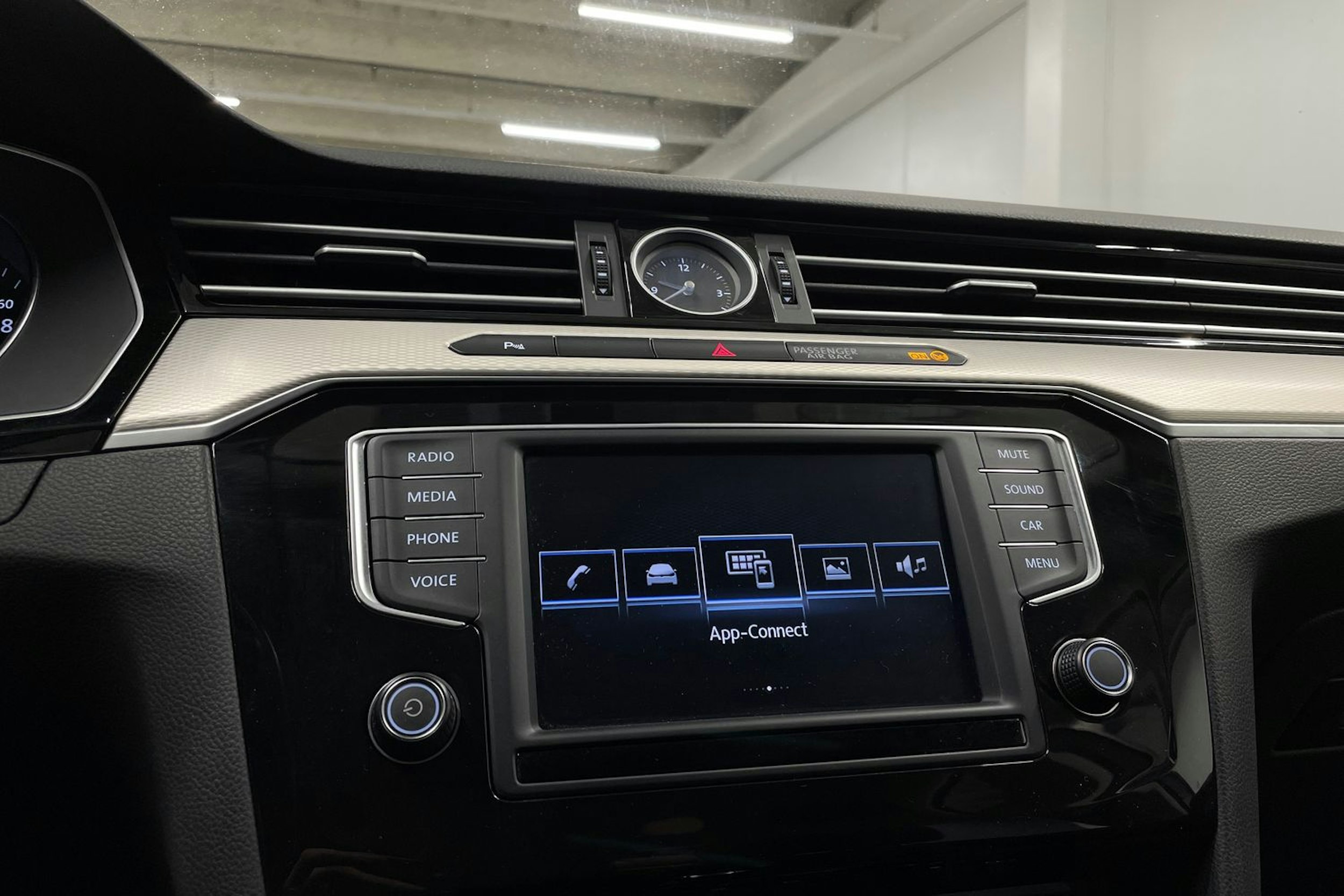 hopea Volkswagen Passat 2016 kuva 17.