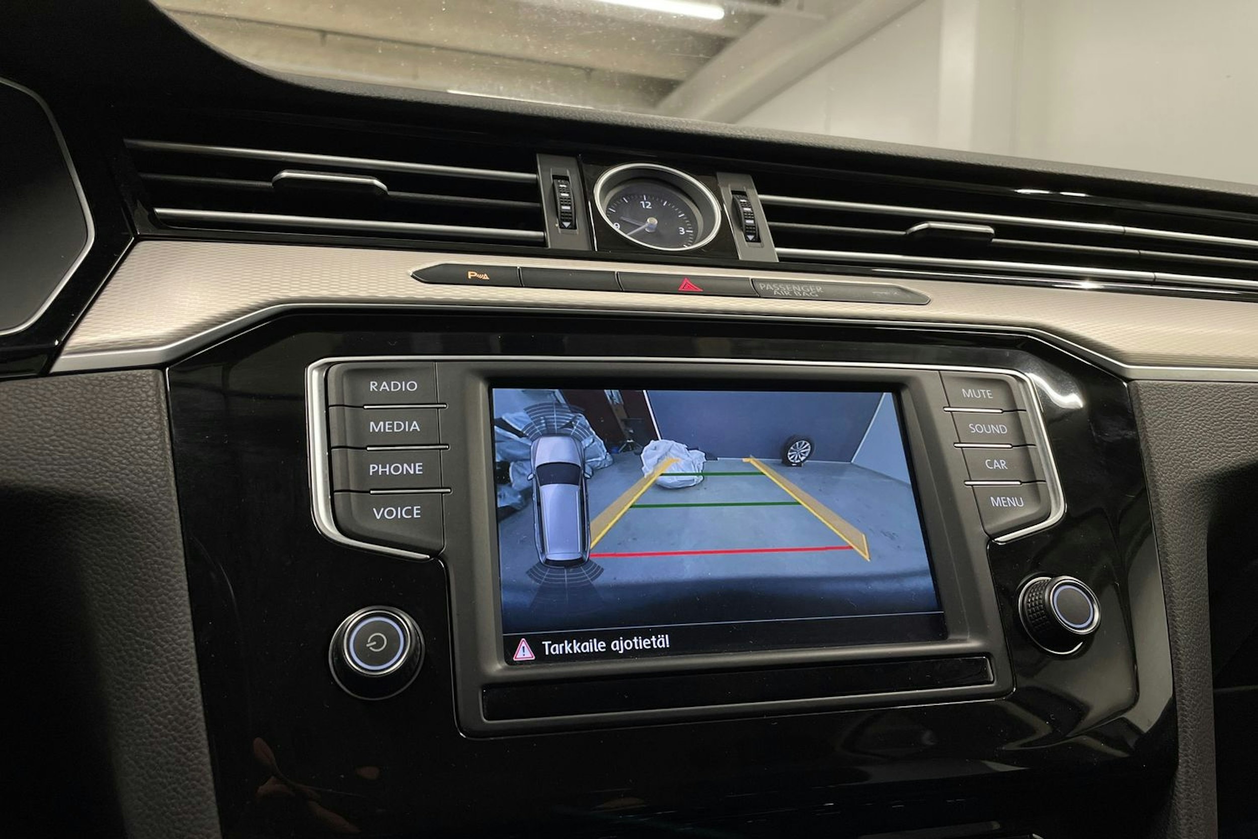 hopea Volkswagen Passat 2016 kuva 18.