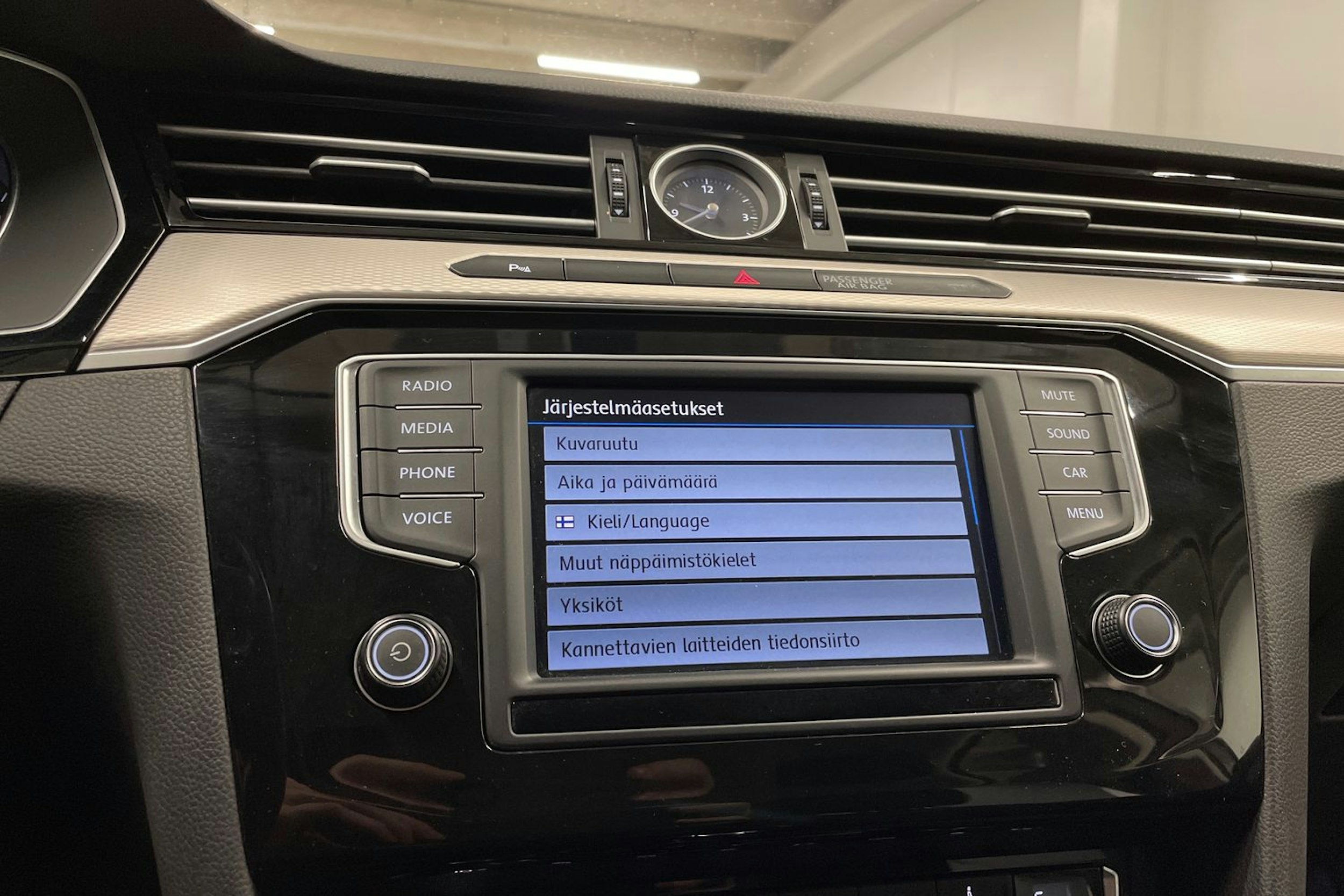 hopea Volkswagen Passat 2016 kuva 19.