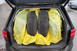 ruskea (beige) Volkswagen Passat 2016 kuva 4.