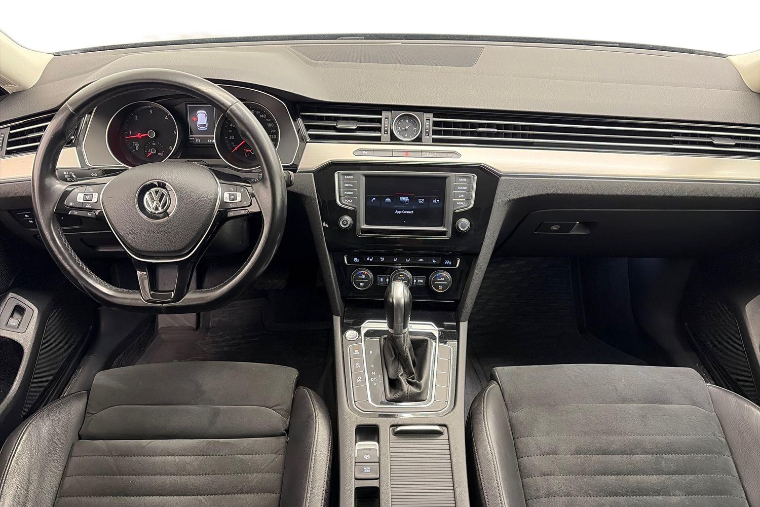 Volkswagen Passat 2016, bild 7/28