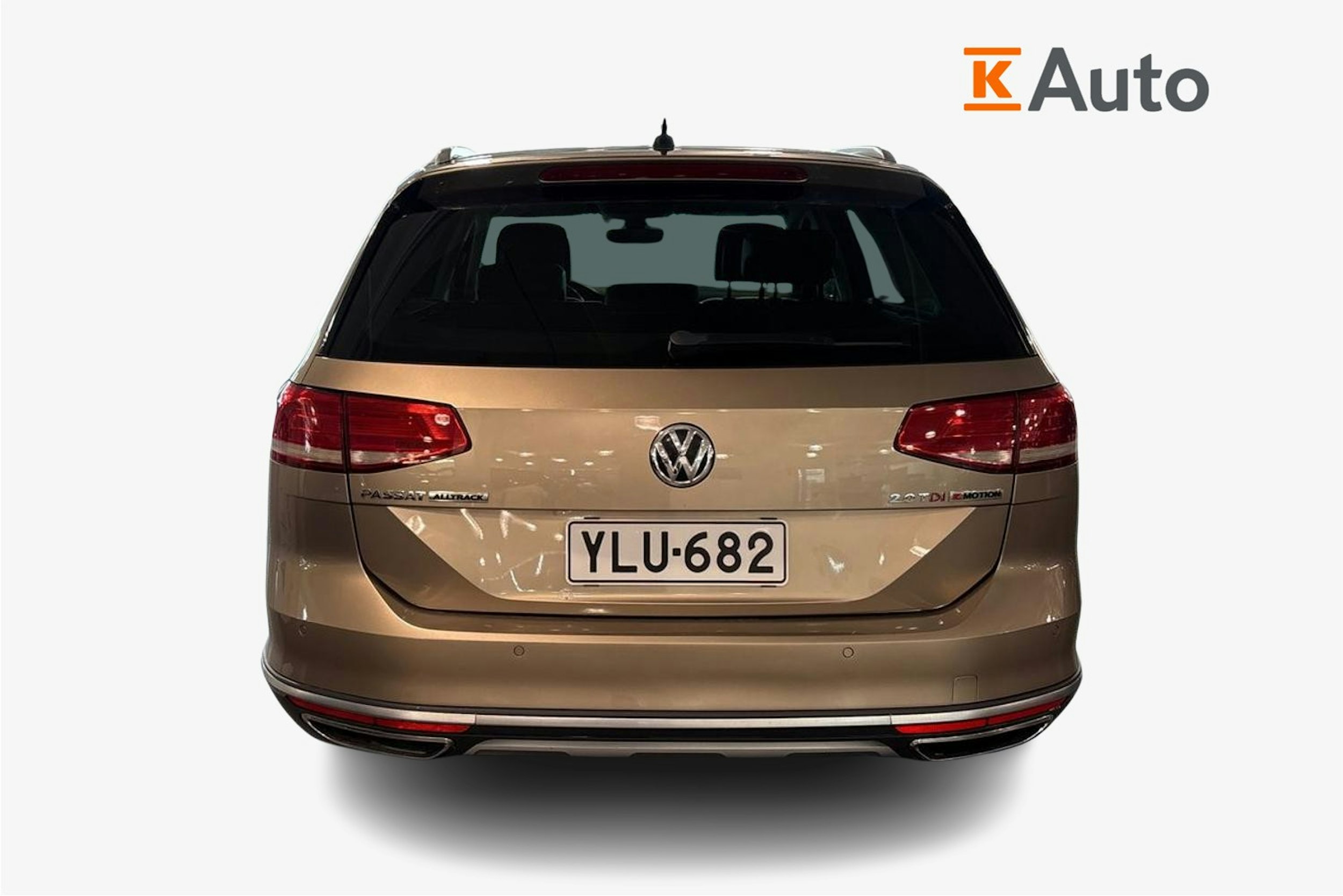 ruskea (beige) Volkswagen Passat 2016 kuva 3.