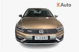 ruskea (beige) Volkswagen Passat 2016 kuva 5.