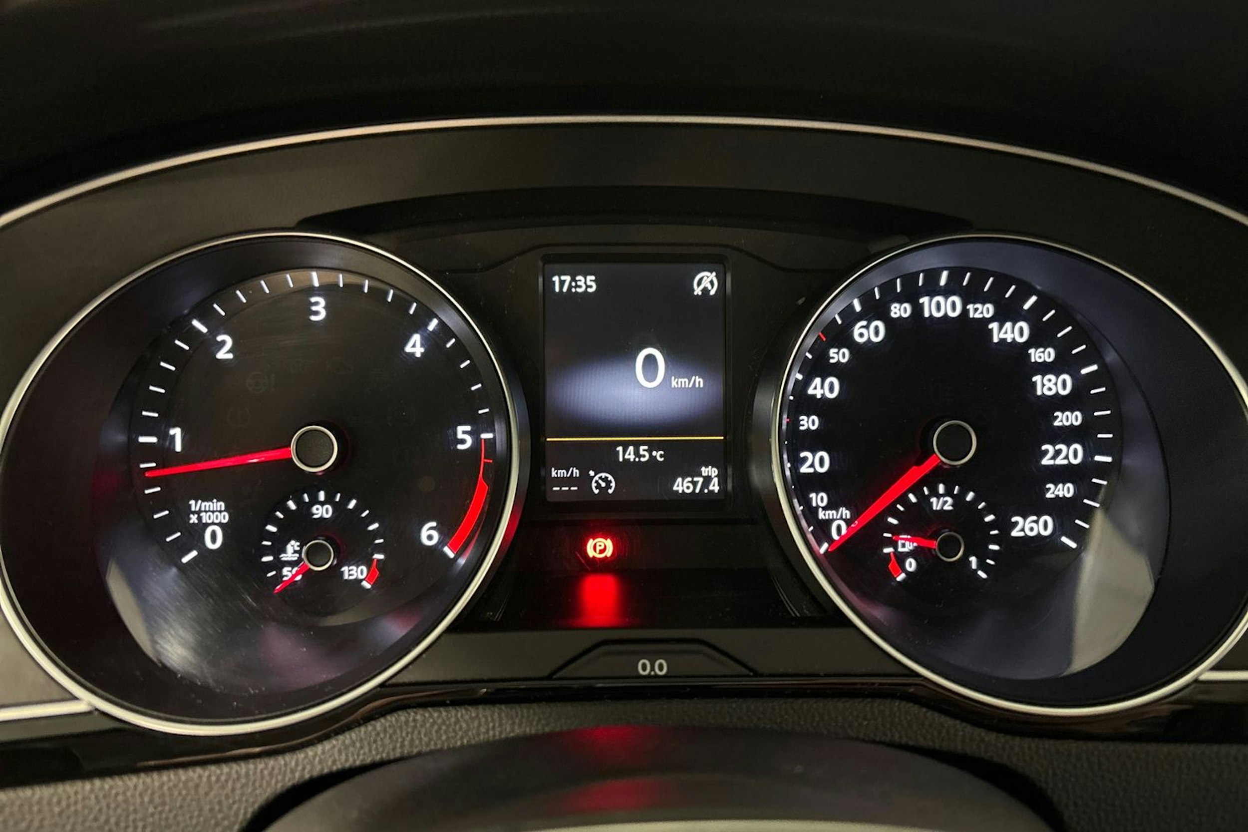 ruskea (beige) Volkswagen Passat 2016 kuva 26.